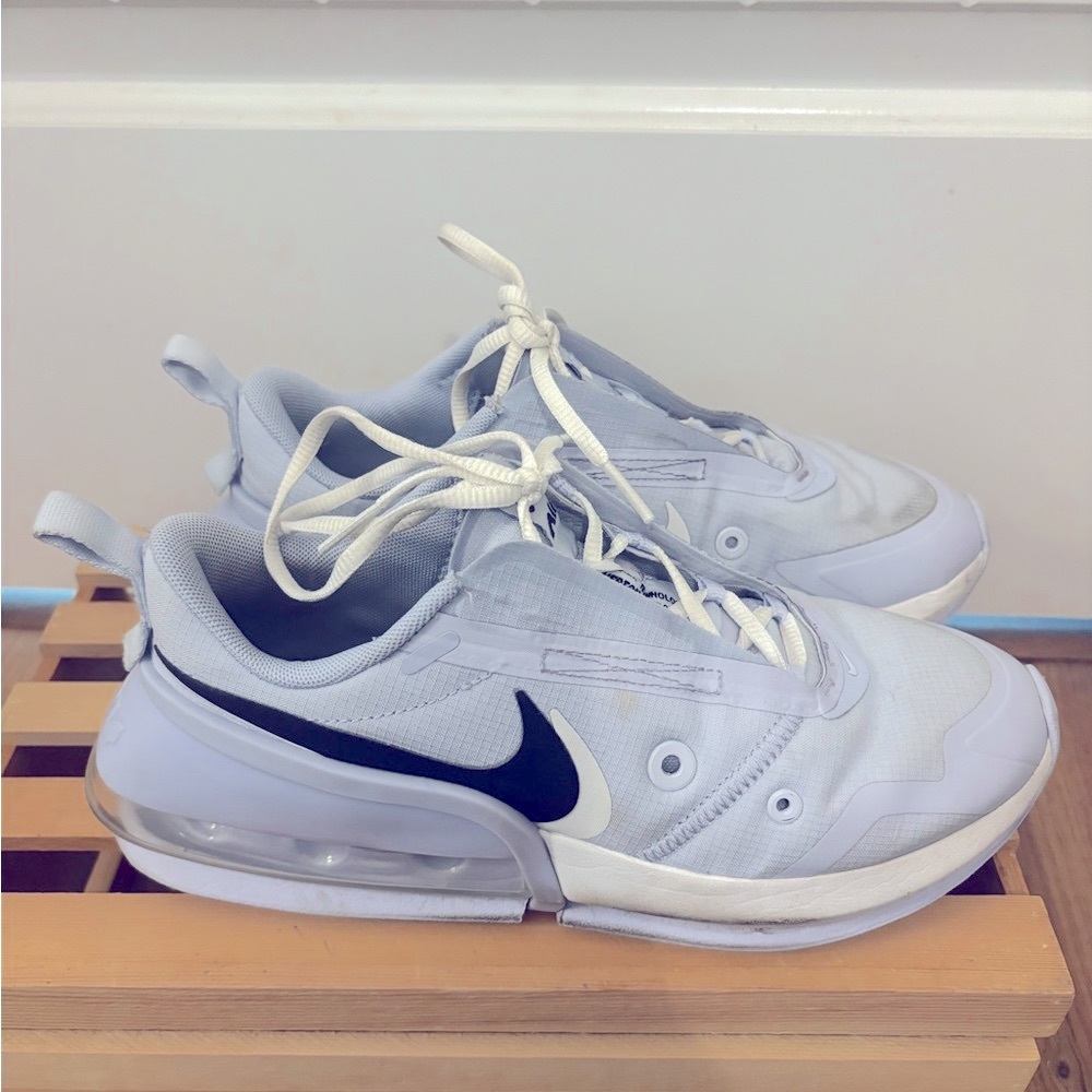 Nike Air Max Tennis Shoes